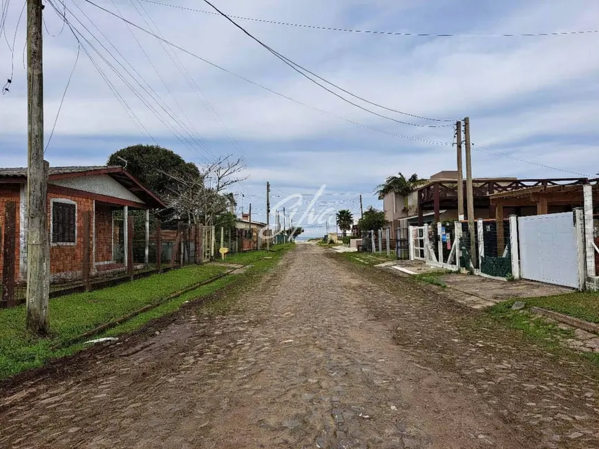 Casa com 4 quartos à venda em Imbe - RS - imagem 4 Foto 4 de Casa com 4 quartos à venda em Imbe - RS