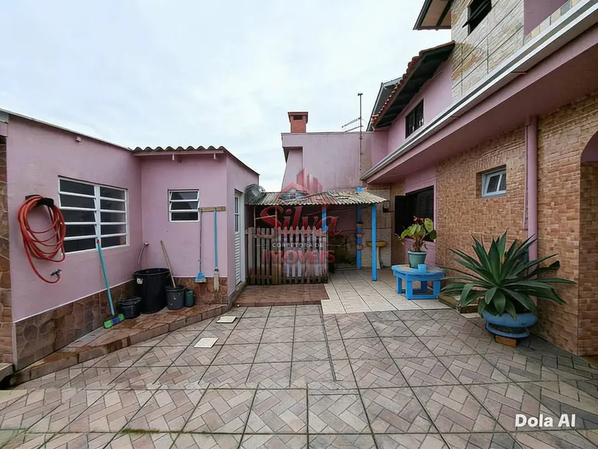 Foto 3 de Casa com 5 quartos à venda em Imbe - RS