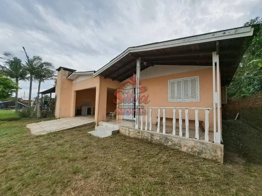 Foto 2 de Casa com 4 quartos à venda em Imbe - RS