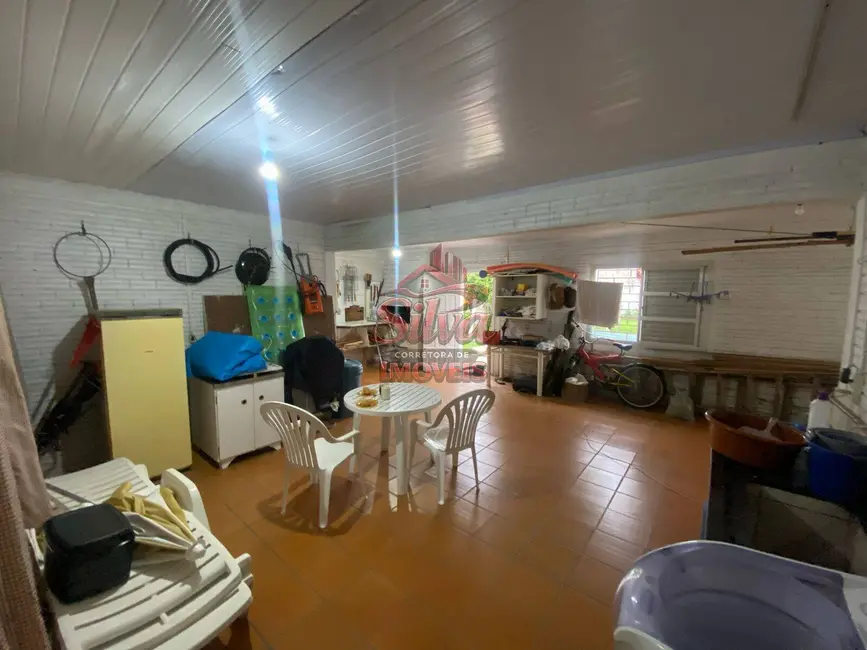 Foto 9 de Casa com 5 quartos à venda em Imbe - RS