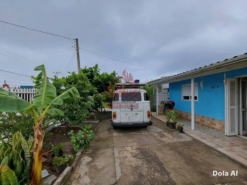 Foto 2 de Casa com 3 quartos à venda em Imbe - RS