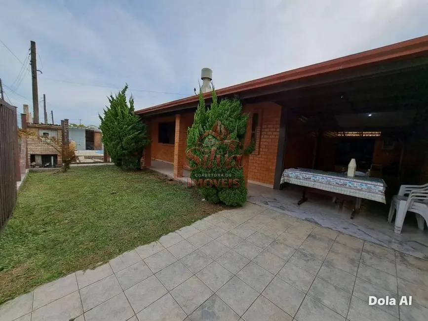 Foto 1 de Casa com 3 quartos à venda em Imbe - RS
