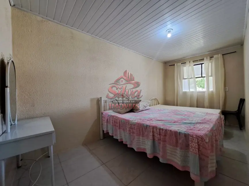 Foto 2 de Casa com 3 quartos à venda em Imbe - RS