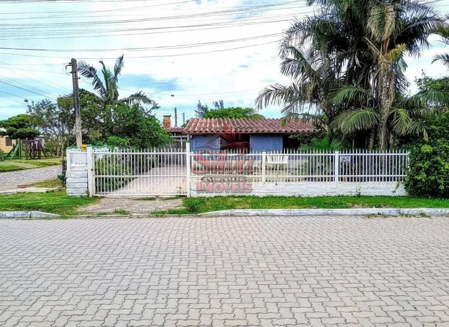 Foto 1 de Casa com 4 quartos à venda em Imbe - RS