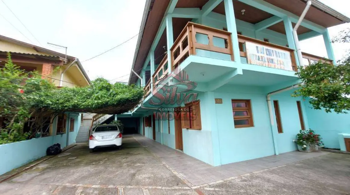 Foto 2 de Casa com 9 quartos à venda em Imbe - RS