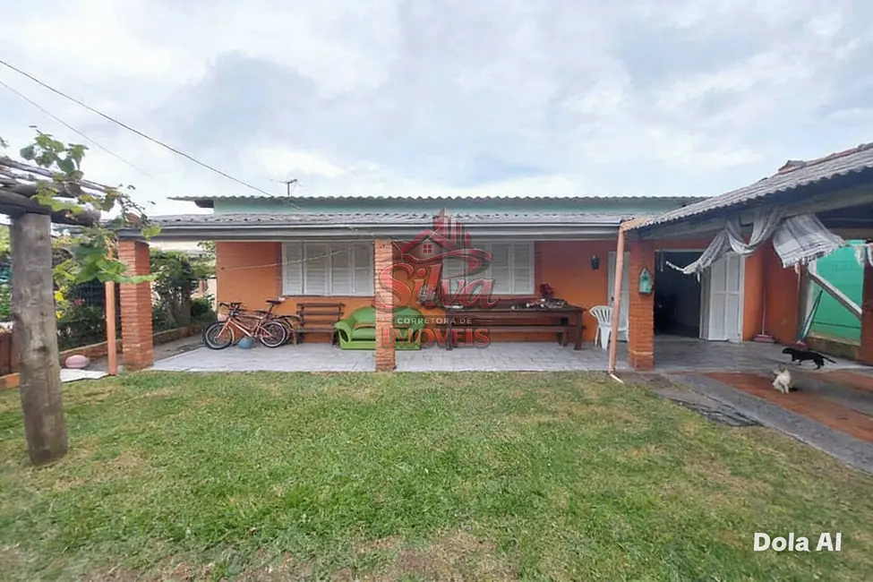 Foto 2 de Casa com 5 quartos à venda em Imbe - RS