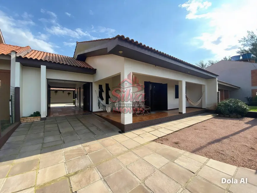 Foto 1 de Casa com 3 quartos à venda em Imbe - RS