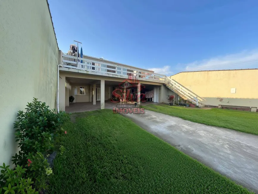 Foto 1 de Casa com 6 quartos à venda em Imbe - RS