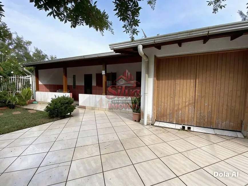 Foto 1 de Casa com 3 quartos à venda em Imbe - RS