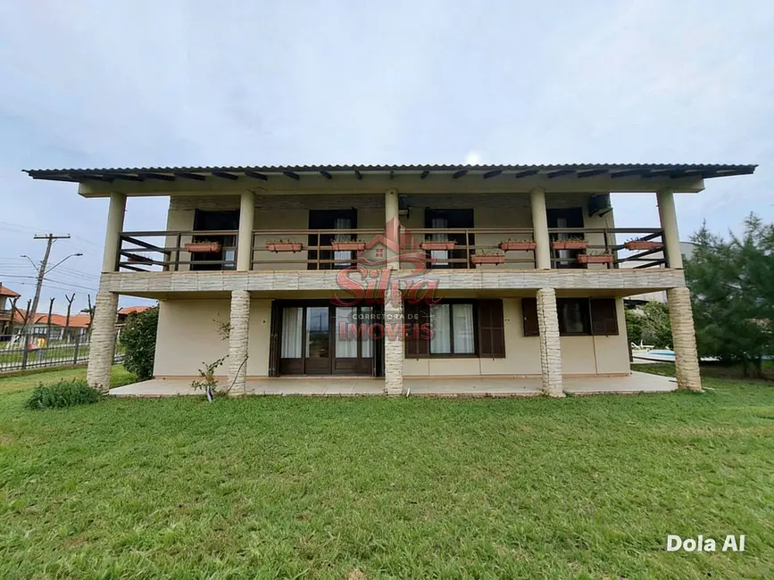 Foto 1 de Casa com 4 quartos à venda em Imbe - RS