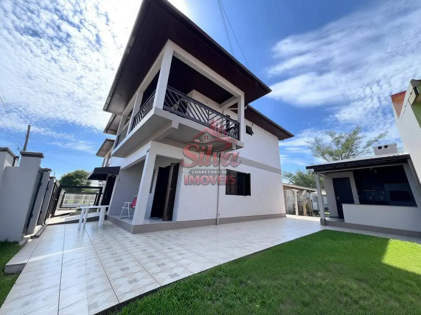 Foto 1 de Casa com 3 quartos à venda em Imbe - RS