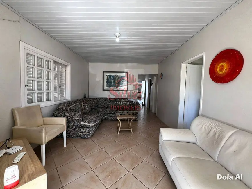 Foto 4 de Casa com 5 quartos à venda em Imbe - RS