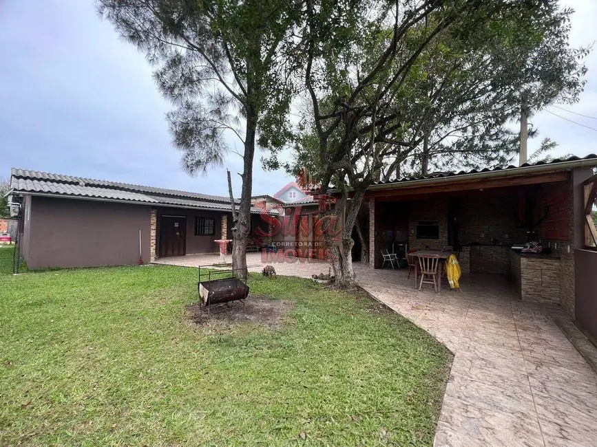 Foto 1 de Casa com 4 quartos à venda em Imbe - RS