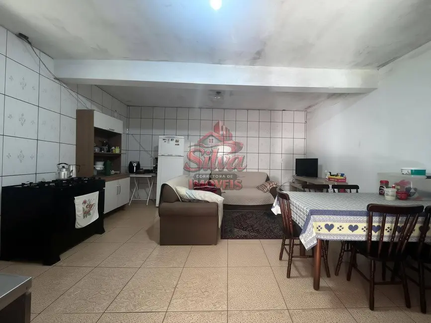 Foto 2 de Casa com 4 quartos à venda em Imbe - RS