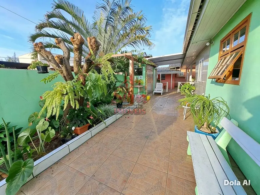 Foto 2 de Casa com 3 quartos à venda em Imbe - RS