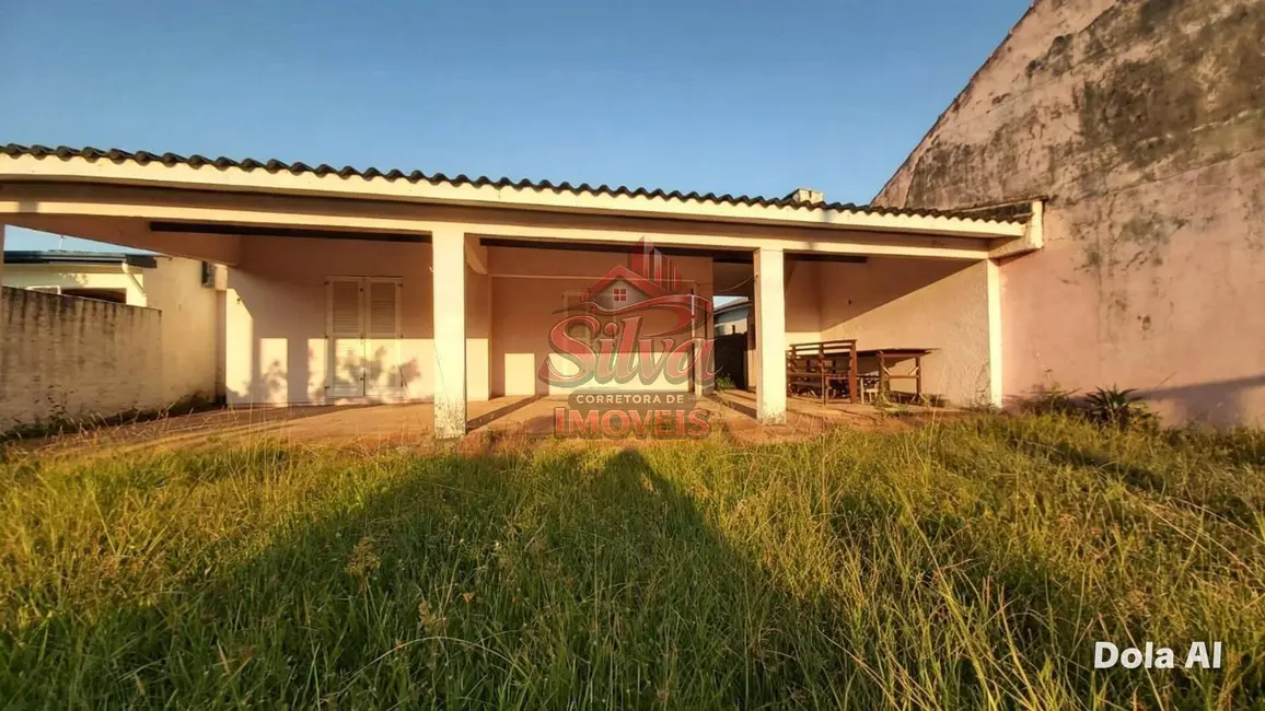 Foto 2 de Casa com 4 quartos à venda em Imbe - RS