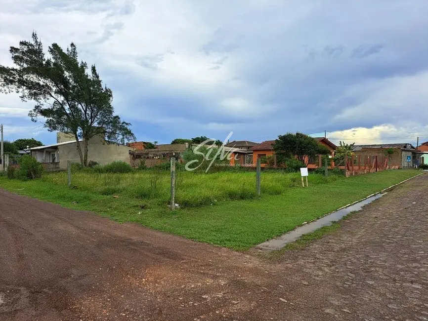Foto 1 de Terreno / Lote à venda, 610m2 em Imbe - RS