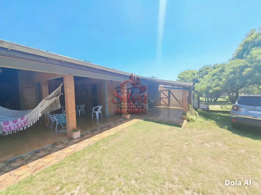 Foto 2 de Casa com 2 quartos à venda em Imbe - RS
