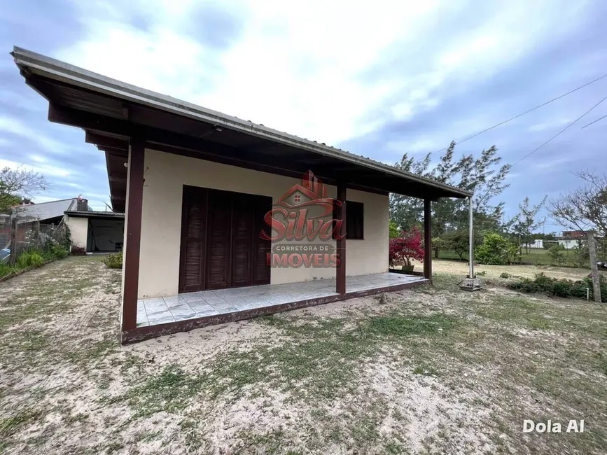 Foto 1 de Casa com 3 quartos à venda em Imbe - RS