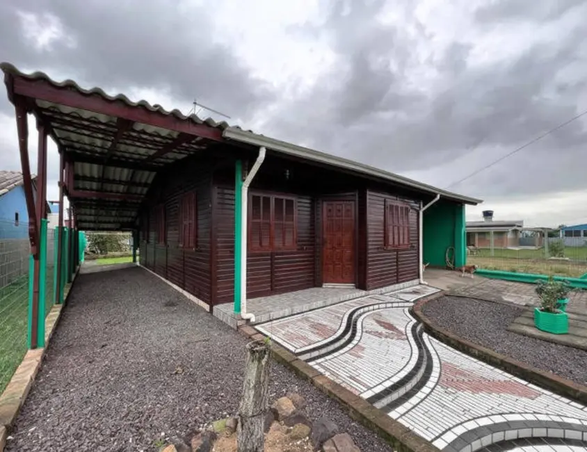 Foto 1 de Casa com 3 quartos à venda em Imbe - RS