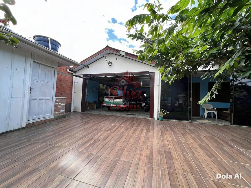 Foto 2 de Casa com 3 quartos à venda em Imbe - RS