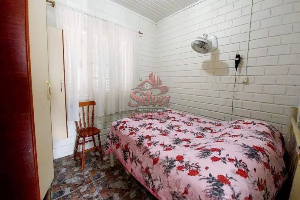 Foto 2 de Casa com 4 quartos à venda em Imbe - RS