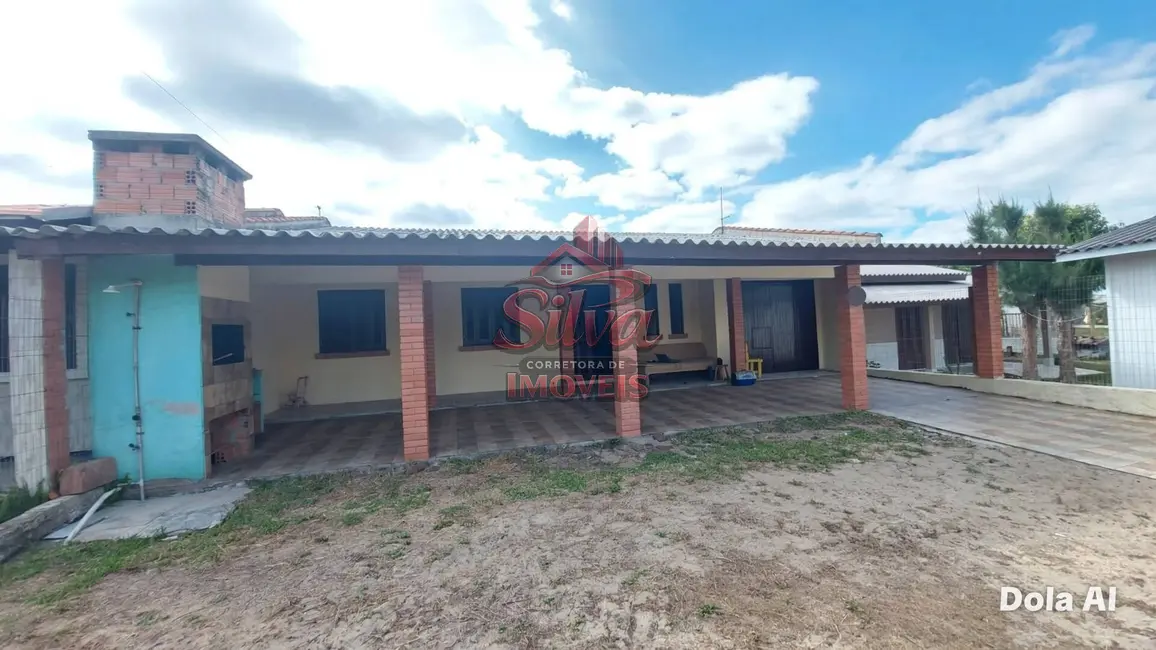 Foto 1 de Casa com 3 quartos à venda em Imbe - RS