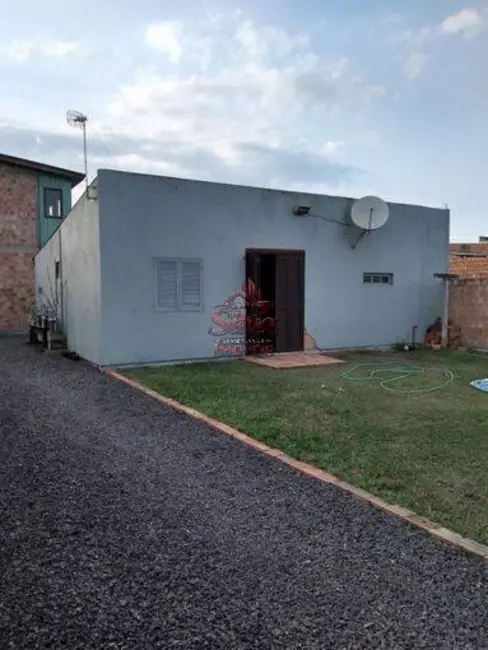 Foto 1 de Casa com 3 quartos à venda em Imbe - RS