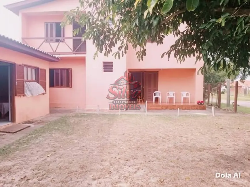 Foto 1 de Casa com 3 quartos à venda em Imbe - RS