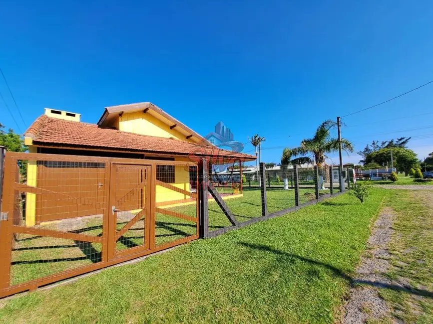 Foto 2 de Casa com 3 quartos à venda em Imbe - RS