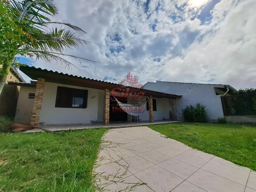 Foto 2 de Casa com 3 quartos à venda, 300m2 em Imbe - RS