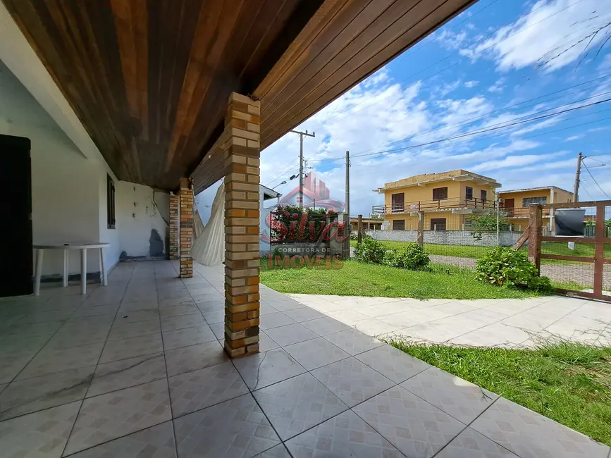 Foto 3 de Casa com 3 quartos à venda, 300m2 em Imbe - RS