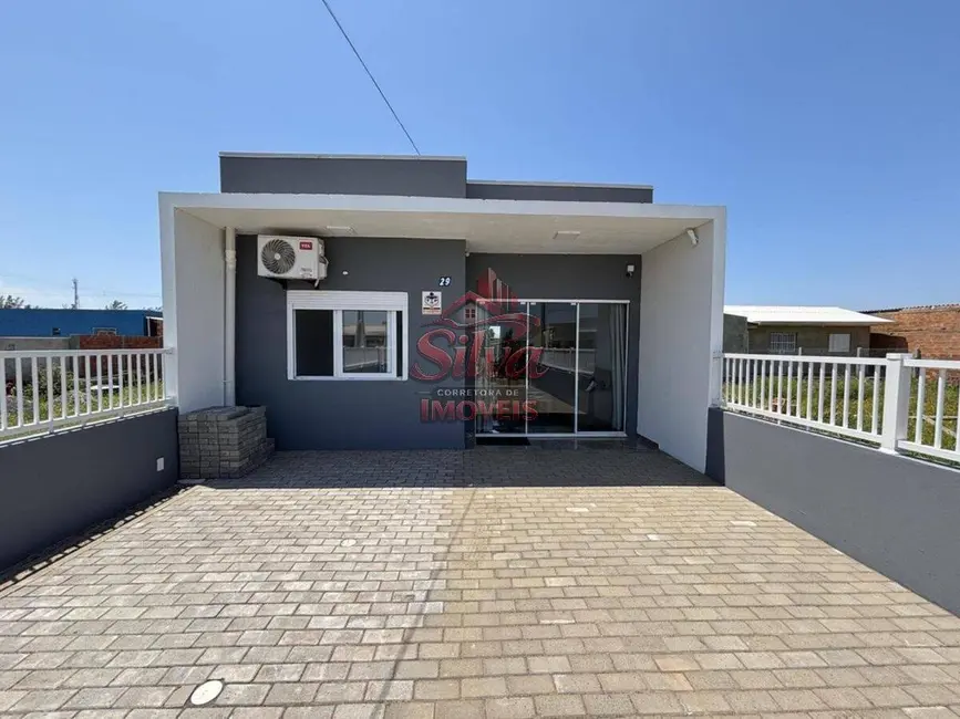 Foto 2 de Casa com 2 quartos à venda, 150m2 em Imbe - RS