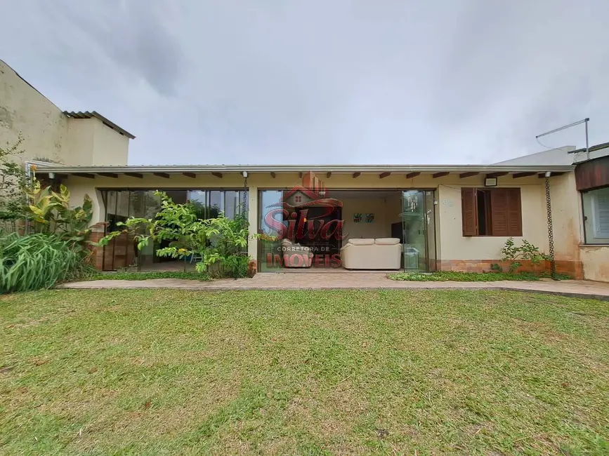 Foto 1 de Casa com 3 quartos à venda, 300m2 em Imbe - RS