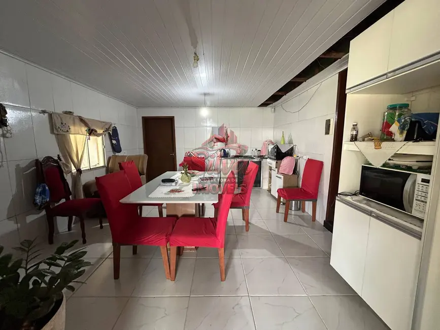 Foto 4 de Casa à venda, 300m2 em Imbe - RS