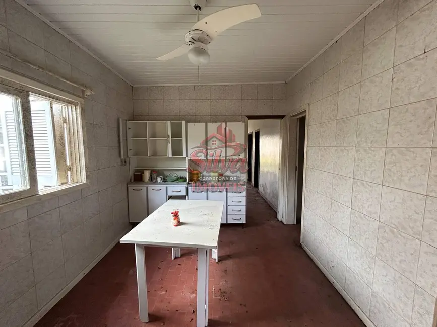 Foto 9 de Casa com 3 quartos à venda, 360m2 em Centro, Imbe - RS