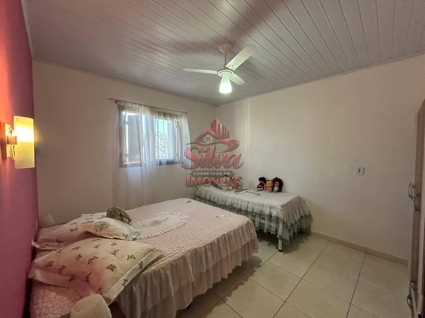Foto 7 de Casa com 3 quartos à venda, 300m2 em Imbe - RS