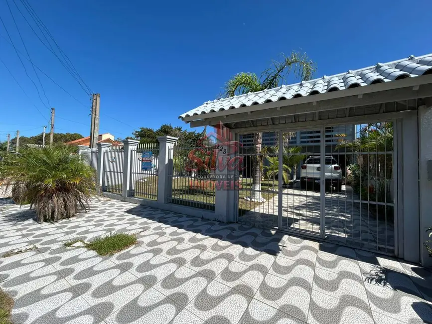 Foto 2 de Casa com 3 quartos à venda, 300m2 em Imbe - RS