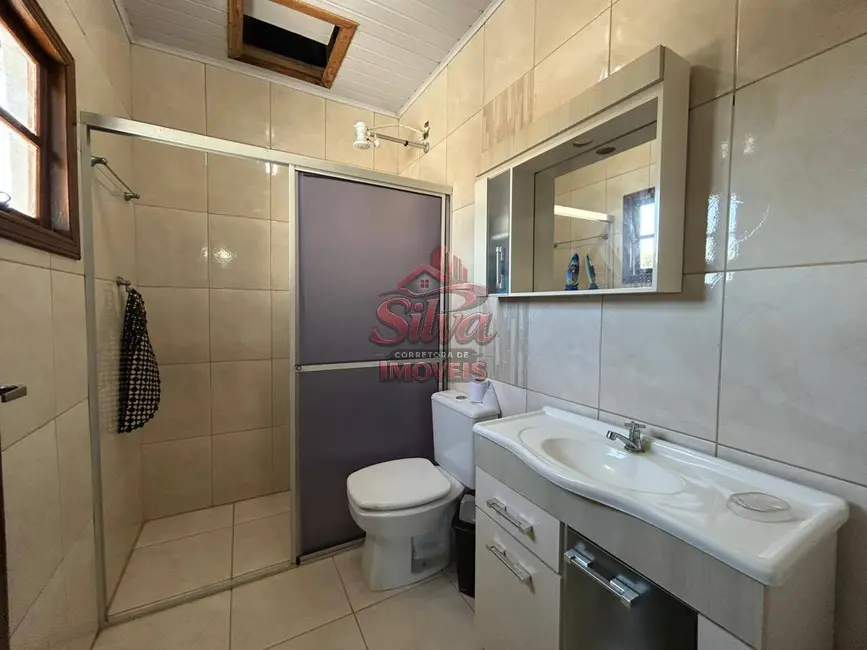 Foto 6 de Casa com 3 quartos à venda, 300m2 em Imbe - RS