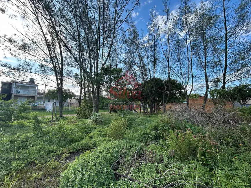 Foto 2 de Terreno / Lote à venda, 300m2 em Imbe - RS