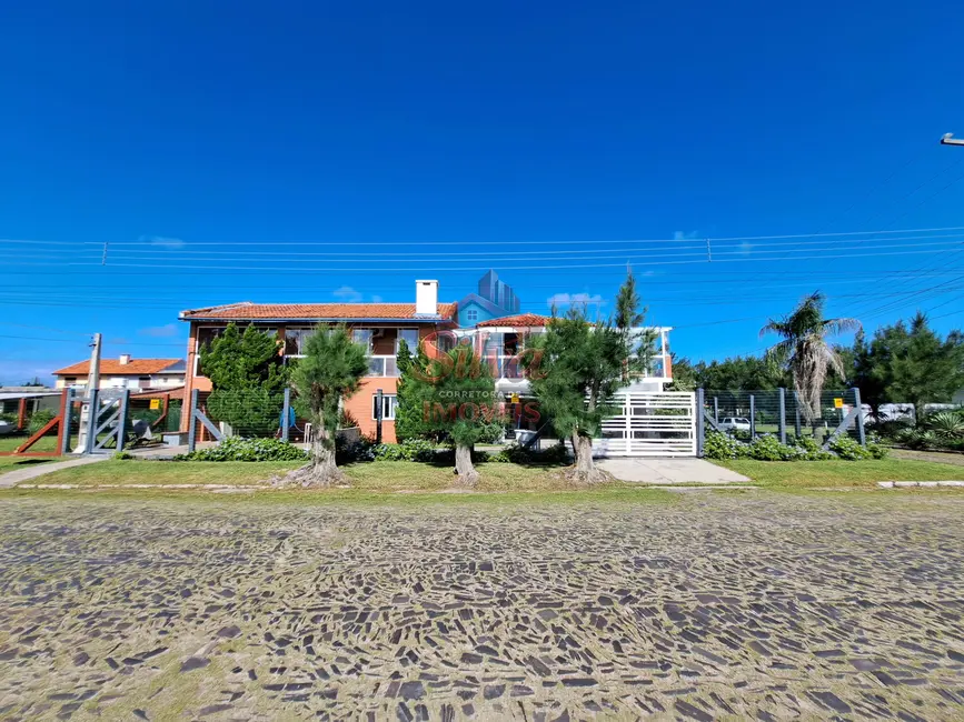 Foto 1 de Casa com 4 quartos à venda, 325m2 em Imbe - RS