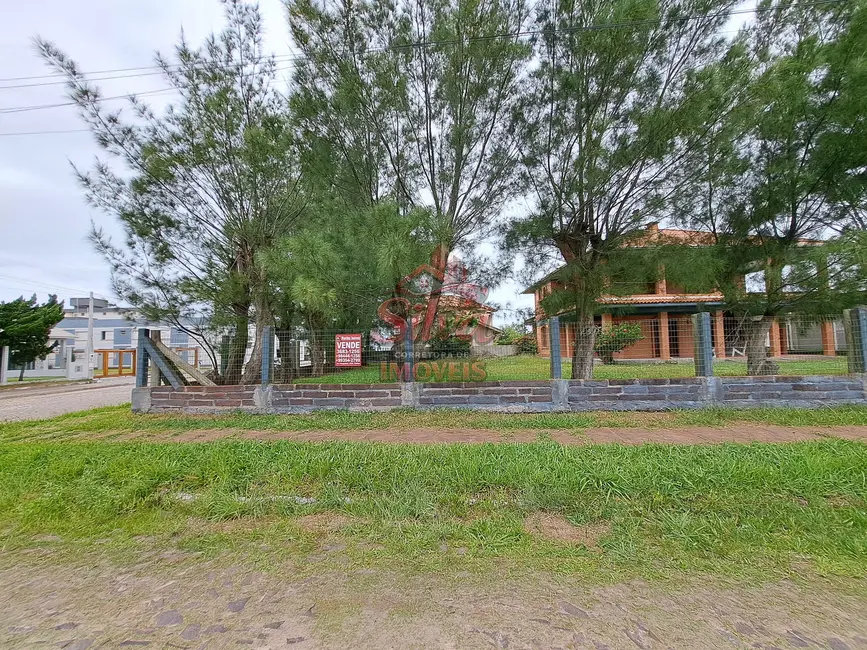Foto 2 de Terreno / Lote à venda, 360m2 em Imbe - RS