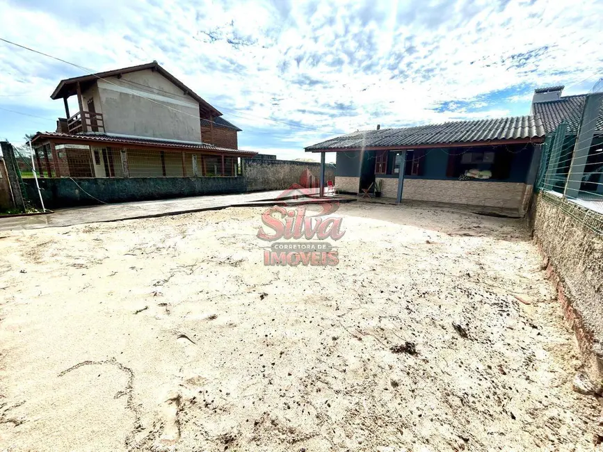 Foto 1 de Casa à venda, 300m2 em Imbe - RS