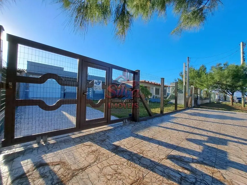 Foto 2 de Casa com 2 quartos à venda, 300m2 em Imbe - RS