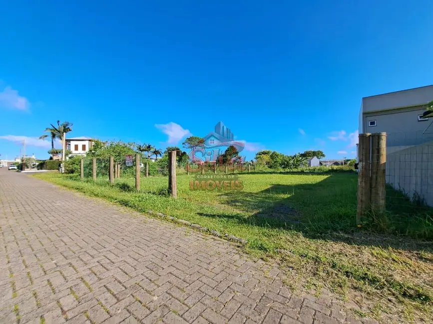 Foto 1 de Terreno / Lote à venda, 304m2 em Imbe - RS