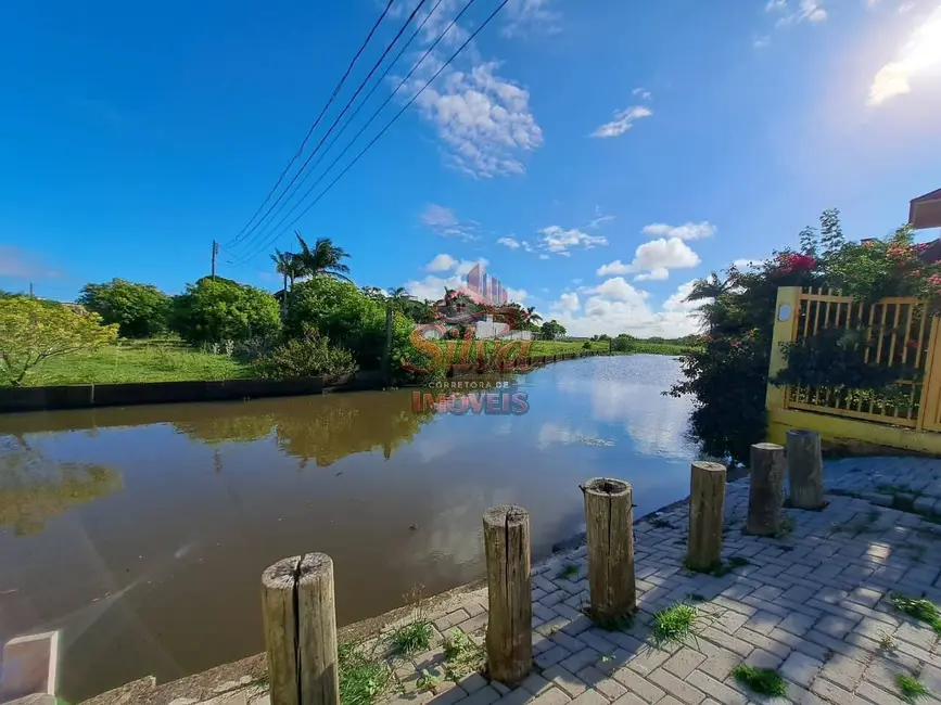 Foto 4 de Terreno / Lote à venda, 304m2 em Imbe - RS