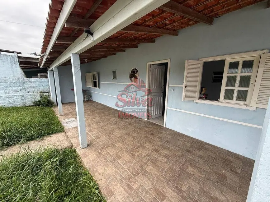 Foto 1 de Casa à venda, 300m2 em Imbe - RS