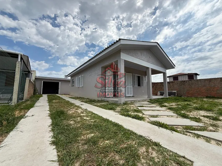 Foto 2 de Casa com 2 quartos à venda, 300m2 em Imbe - RS