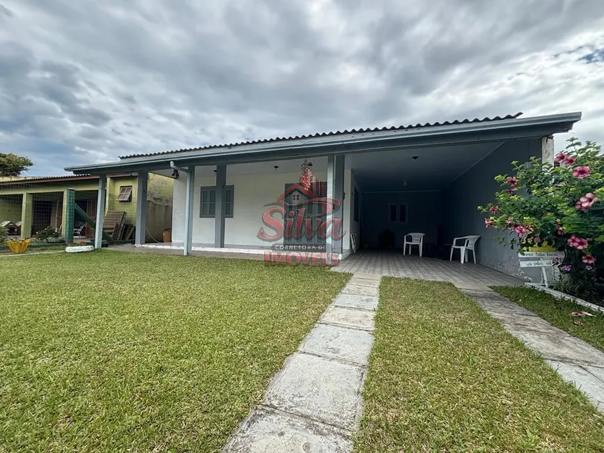 Foto 1 de Casa à venda, 300m2 em Imbe - RS