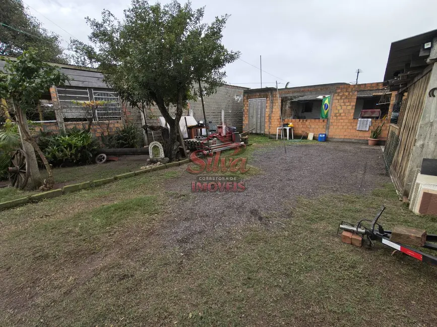 Foto 1 de Casa com 2 quartos à venda, 300m2 em Imbe - RS